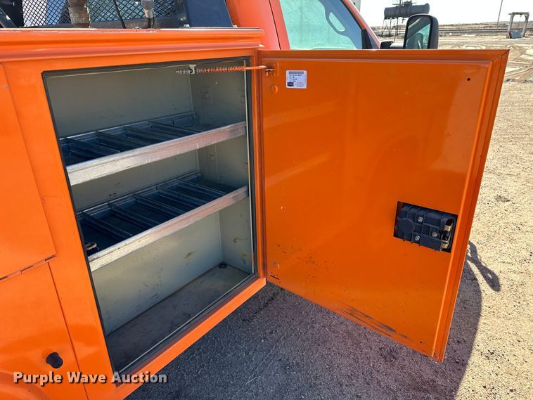 image for item LT9060 2012 Chevrolet Silverado 2500HD  utility bed pickup truck