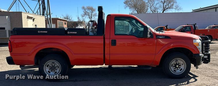 image for item LT9061 2011 Ford F250 Super Duty  pickup truck