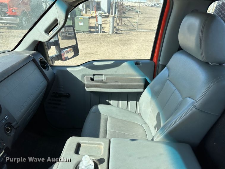 image for item LT9061 2011 Ford F250 Super Duty  pickup truck