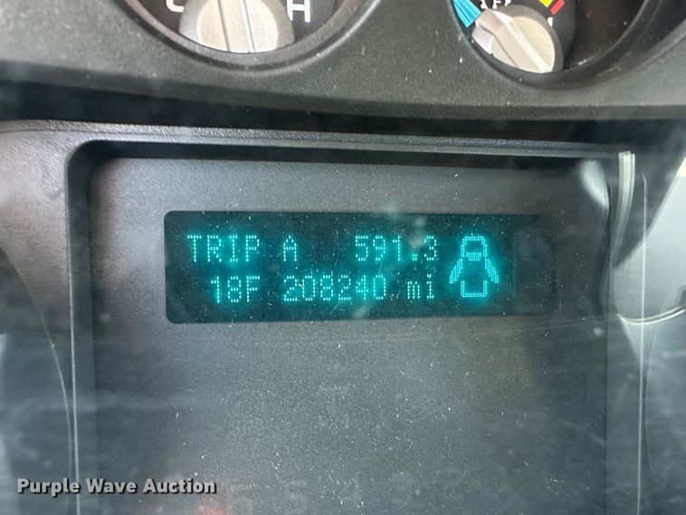 image for item LT9061 2011 Ford F250 Super Duty  pickup truck