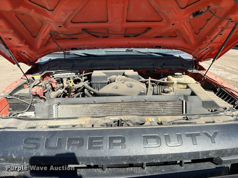 image for item LT9061 2011 Ford F250 Super Duty  pickup truck