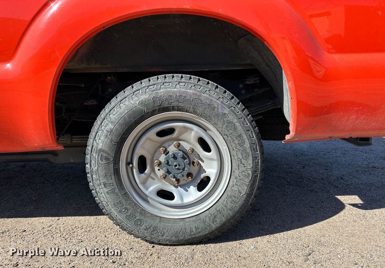 image for item LT9061 2011 Ford F250 Super Duty  pickup truck