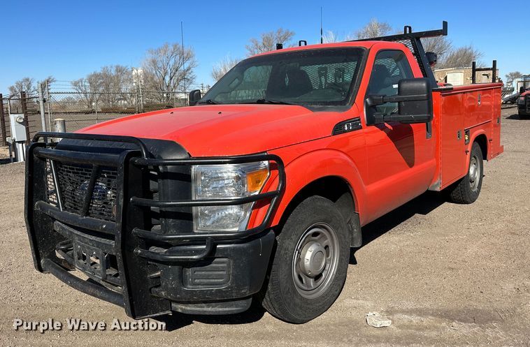 image for item LT9062 2011 Ford F250 Super Duty  utility bed pickup truck