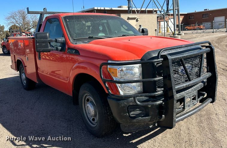 image for item LT9062 2011 Ford F250 Super Duty  utility bed pickup truck