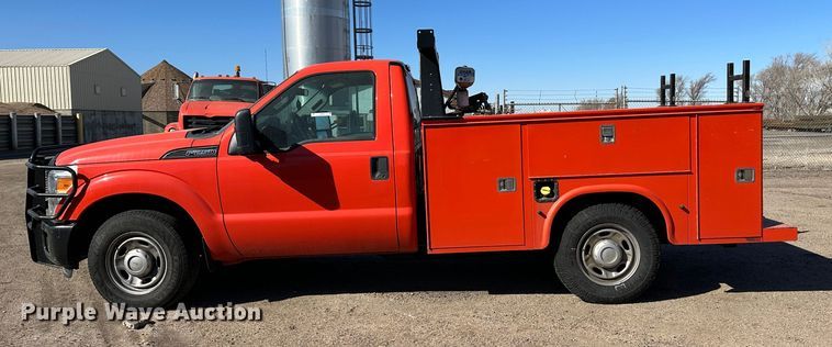 image for item LT9062 2011 Ford F250 Super Duty  utility bed pickup truck