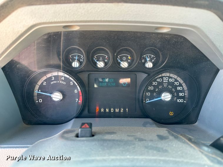 image for item LT9062 2011 Ford F250 Super Duty  utility bed pickup truck