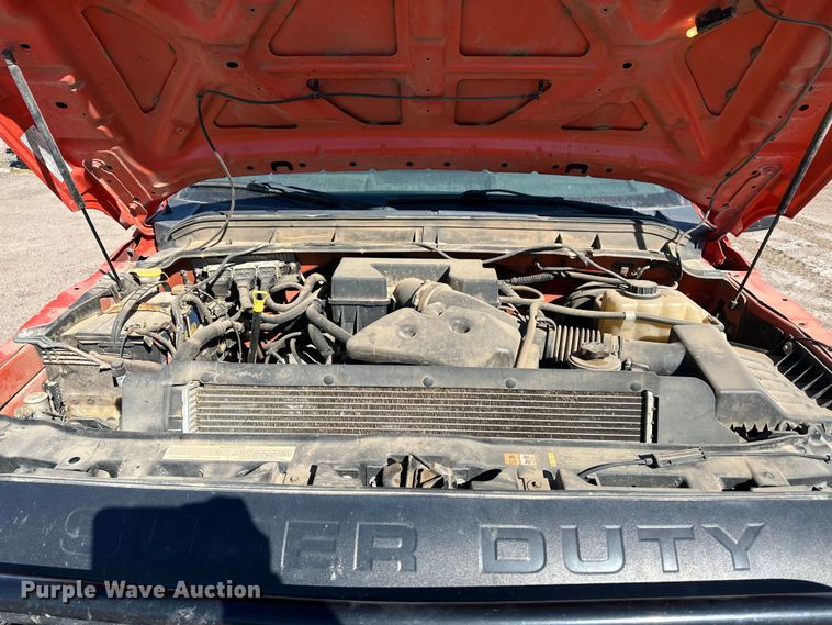 image for item LT9062 2011 Ford F250 Super Duty  utility bed pickup truck