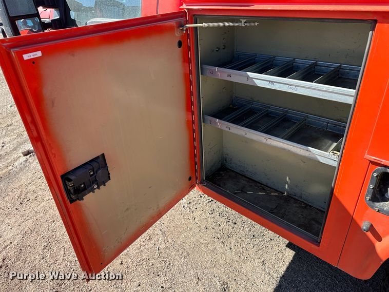 image for item LT9062 2011 Ford F250 Super Duty  utility bed pickup truck