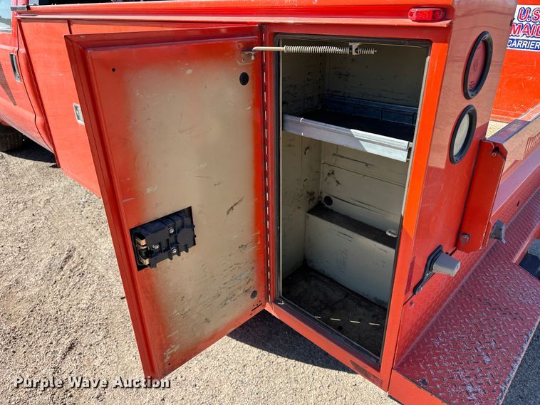 image for item LT9062 2011 Ford F250 Super Duty  utility bed pickup truck