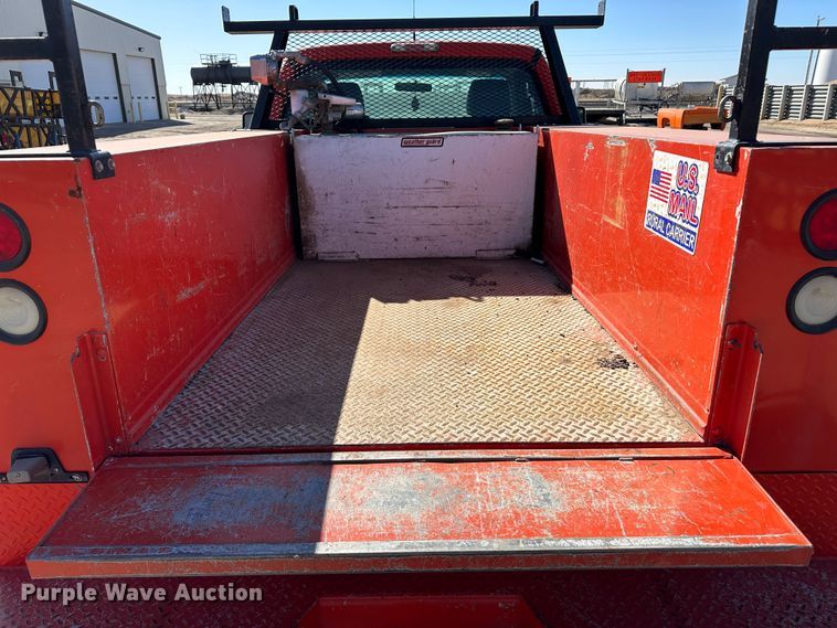 image for item LT9062 2011 Ford F250 Super Duty  utility bed pickup truck