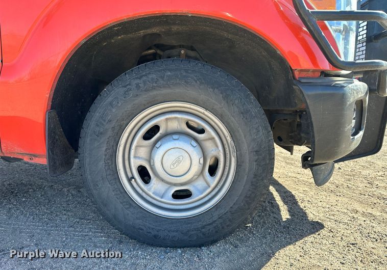 image for item LT9062 2011 Ford F250 Super Duty  utility bed pickup truck