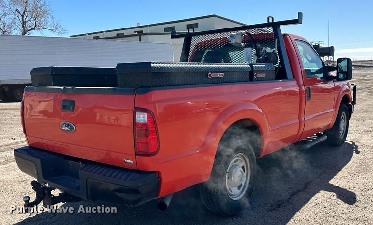 image for item LT9063 2011 Ford F250 Super Duty  pickup truck