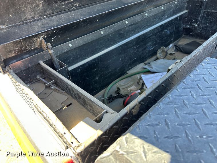 image for item LT9063 2011 Ford F250 Super Duty  pickup truck