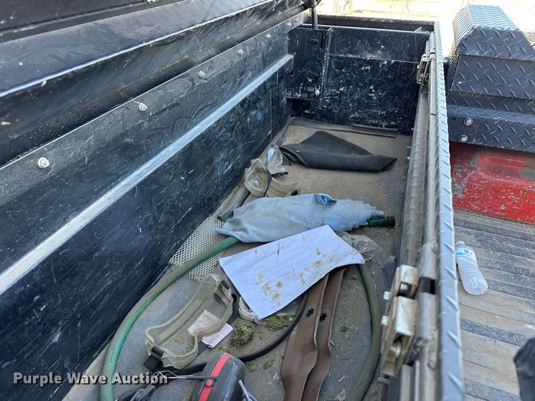 image for item LT9063 2011 Ford F250 Super Duty  pickup truck