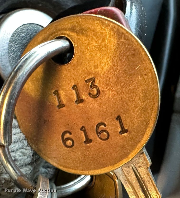 image for item LT9063 2011 Ford F250 Super Duty  pickup truck