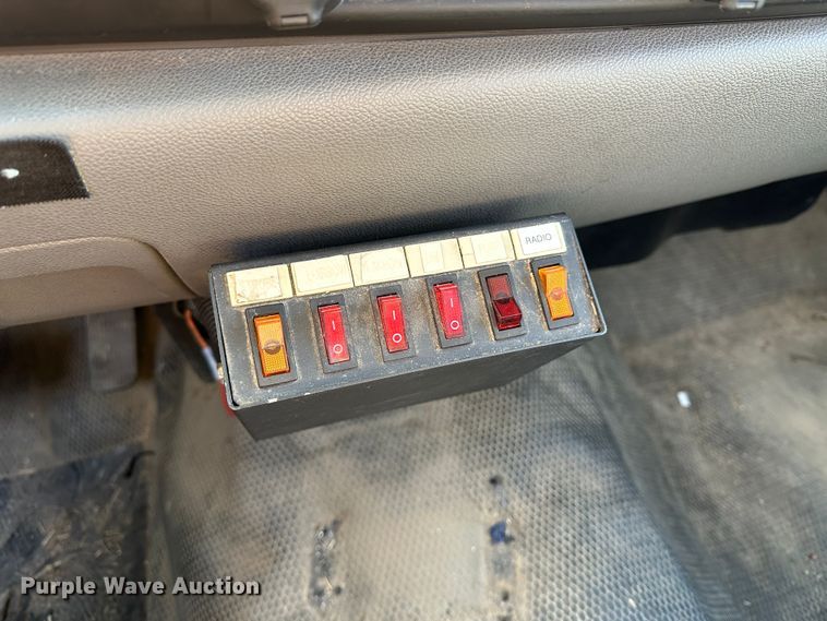 image for item LT9064 2012 Chevrolet Silverado 2500HD  utility bed pickup truck