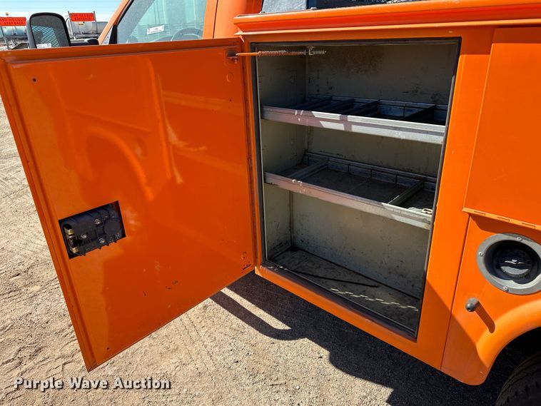 image for item LT9064 2012 Chevrolet Silverado 2500HD  utility bed pickup truck