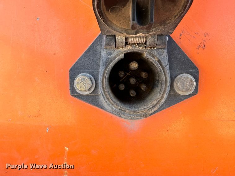 image for item LT9064 2012 Chevrolet Silverado 2500HD  utility bed pickup truck