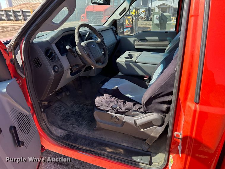 image for item LT9065 2011 Ford F250 Super Duty  pickup truck