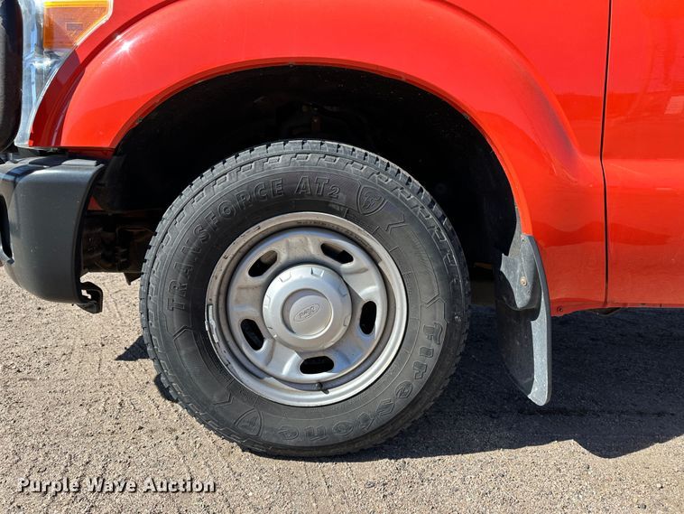 image for item LT9065 2011 Ford F250 Super Duty  pickup truck