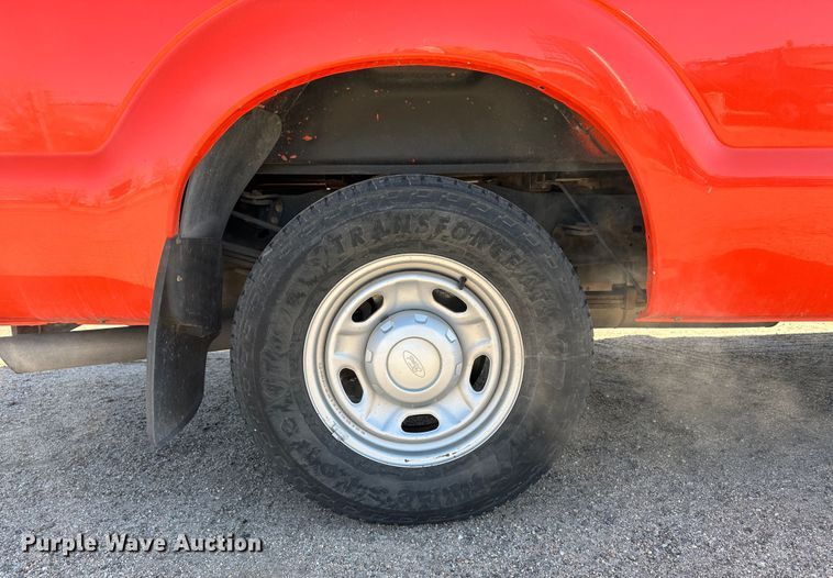 image for item LT9065 2011 Ford F250 Super Duty  pickup truck