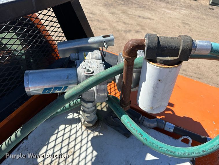 image for item LT9066 2012 Chevrolet Silverado 2500HD  utility bed pickup truck