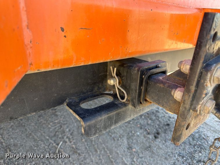 image for item LT9066 2012 Chevrolet Silverado 2500HD  utility bed pickup truck