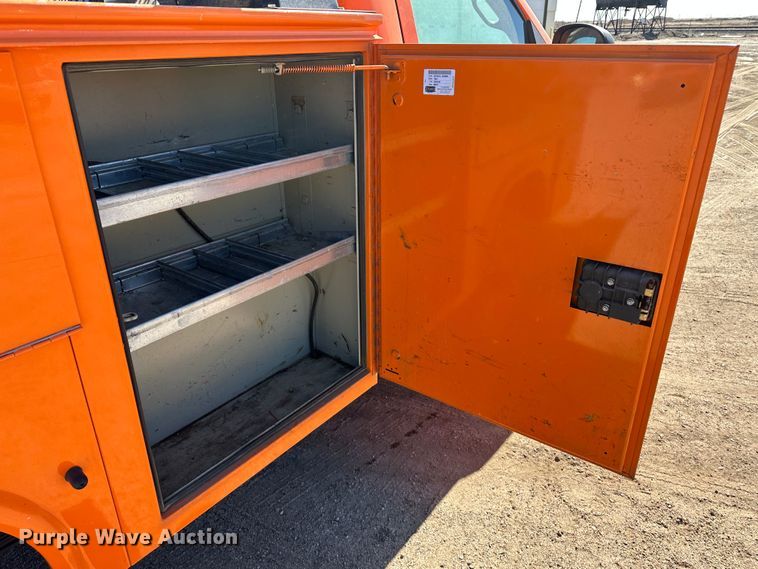 image for item LT9066 2012 Chevrolet Silverado 2500HD  utility bed pickup truck