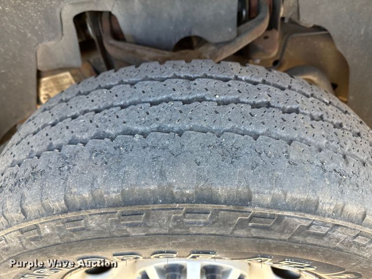 image for item LT9066 2012 Chevrolet Silverado 2500HD  utility bed pickup truck