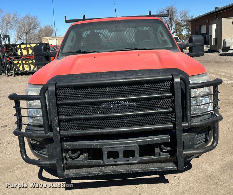 image for item LT9067 2011 Ford F250 Super Duty  pickup truck