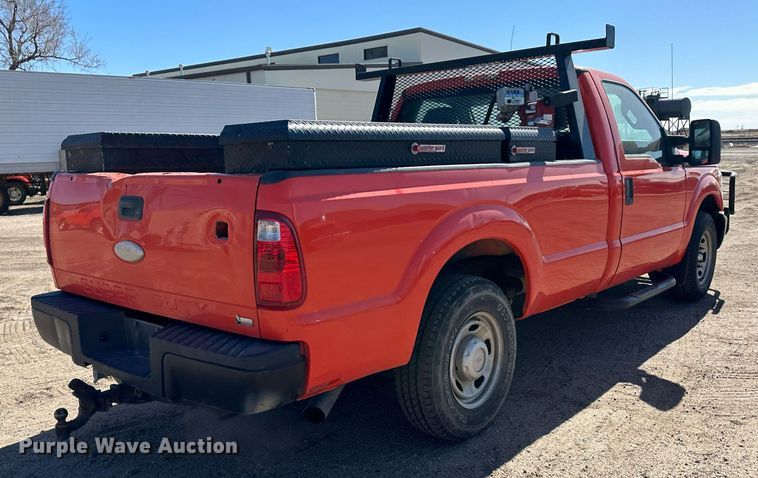 image for item LT9067 2011 Ford F250 Super Duty  pickup truck