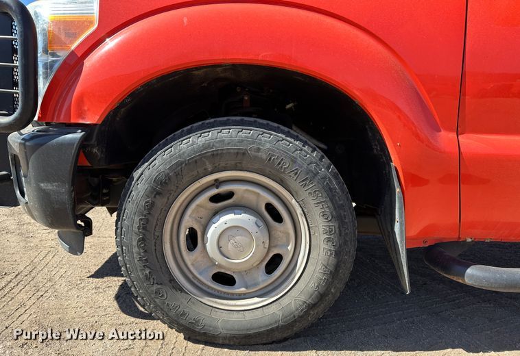 image for item LT9067 2011 Ford F250 Super Duty  pickup truck