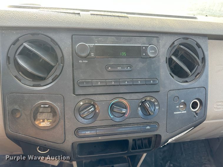 image for item LT9068 2008 Ford F250 Super Duty  pickup truck