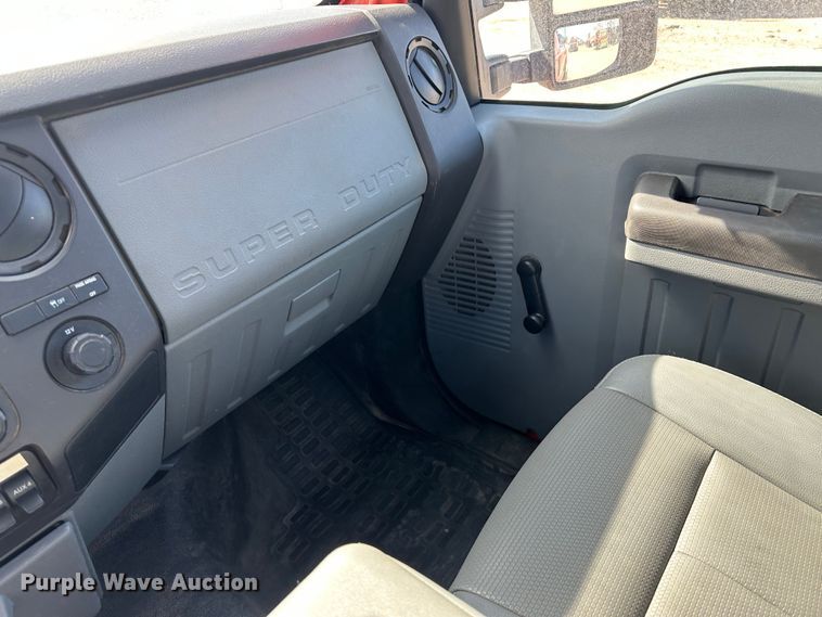 image for item LT9069 2011 Ford F250 Super Duty  pickup truck