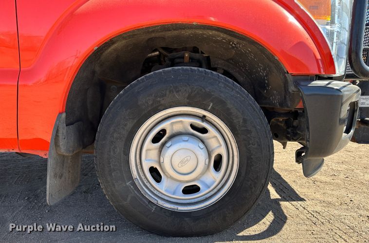 image for item LT9069 2011 Ford F250 Super Duty  pickup truck