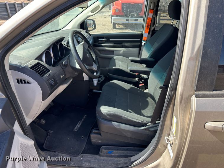 image for item LT9070 2009 Dodge Grand Caravan  van