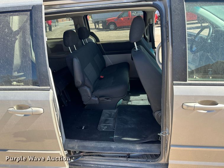 image for item LT9070 2009 Dodge Grand Caravan  van