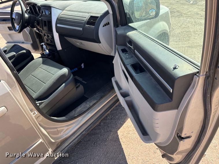 image for item LT9070 2009 Dodge Grand Caravan  van