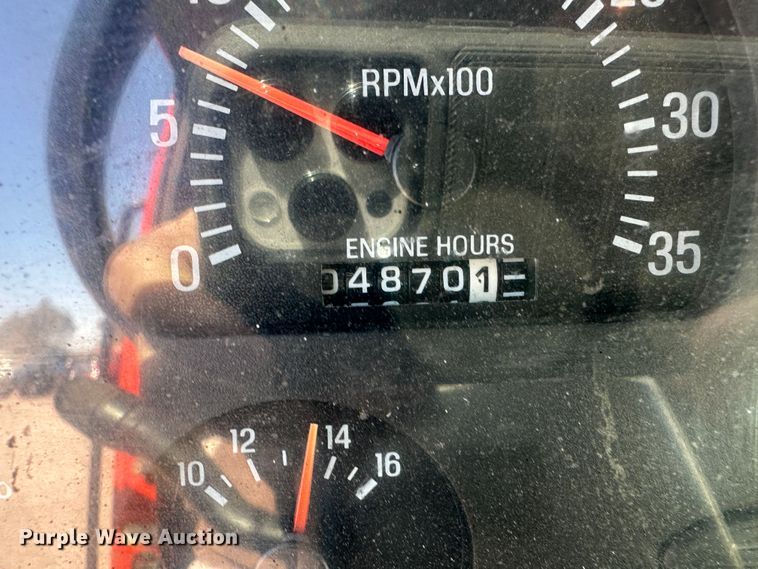 image for item LT9071 2000 Sterling L7500  oil distributor truck