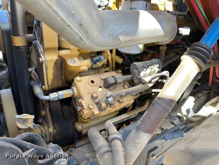 image for item LT9071 2000 Sterling L7500  oil distributor truck