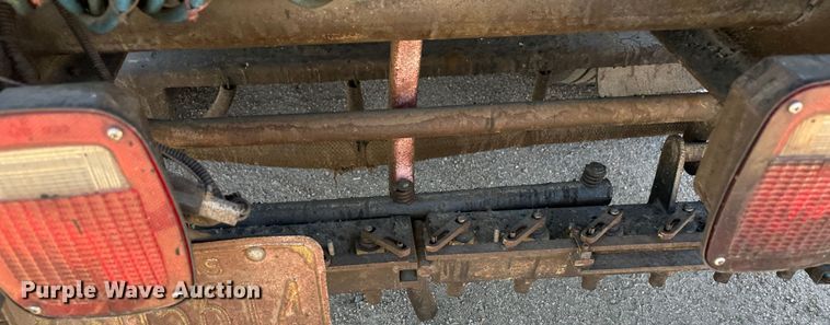 image for item LT9071 2000 Sterling L7500  oil distributor truck