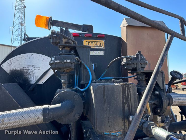 image for item LT9072 2000 Sterling L7500  oil distributor truck