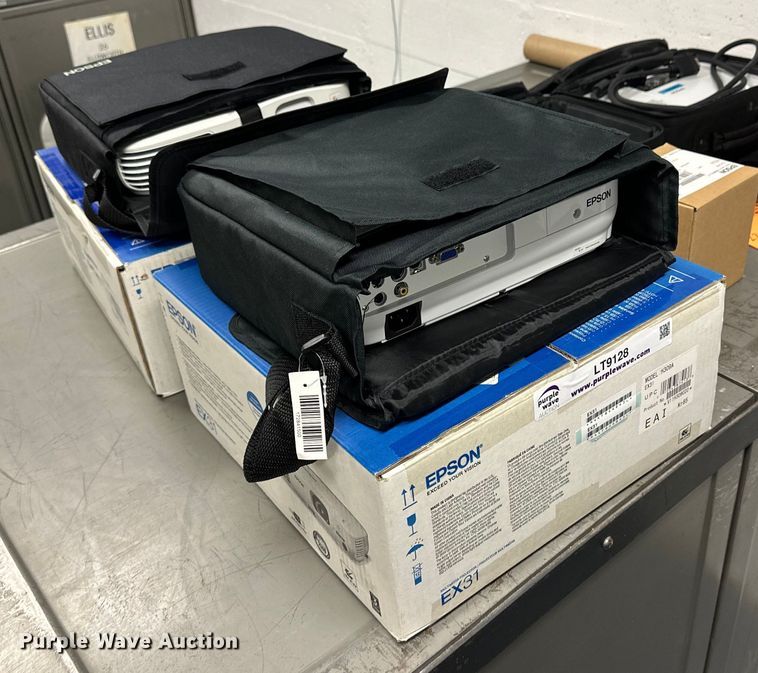 image for item LT9128 (4) Epson projectors