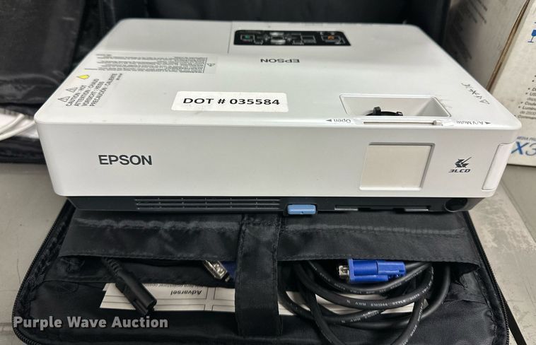 image for item LT9128 (4) Epson projectors
