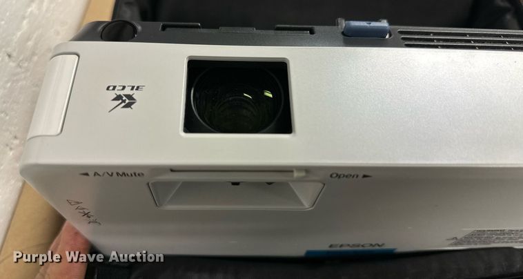 image for item LT9128 (4) Epson projectors