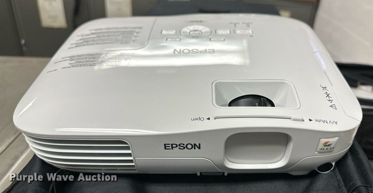 image for item LT9128 (4) Epson projectors