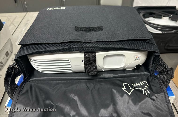 image for item LT9128 (4) Epson projectors