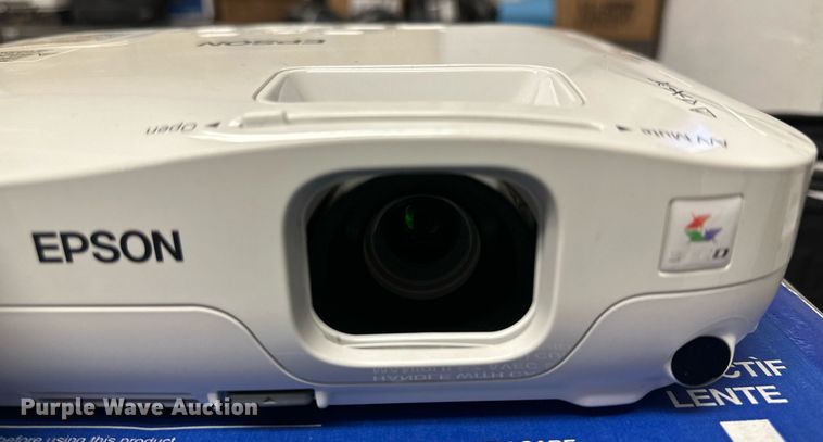 image for item LT9128 (4) Epson projectors