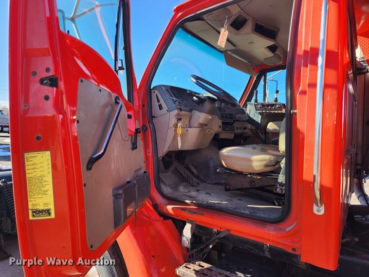 image for item LT9482 2003 Sterling LT7501  dump truck