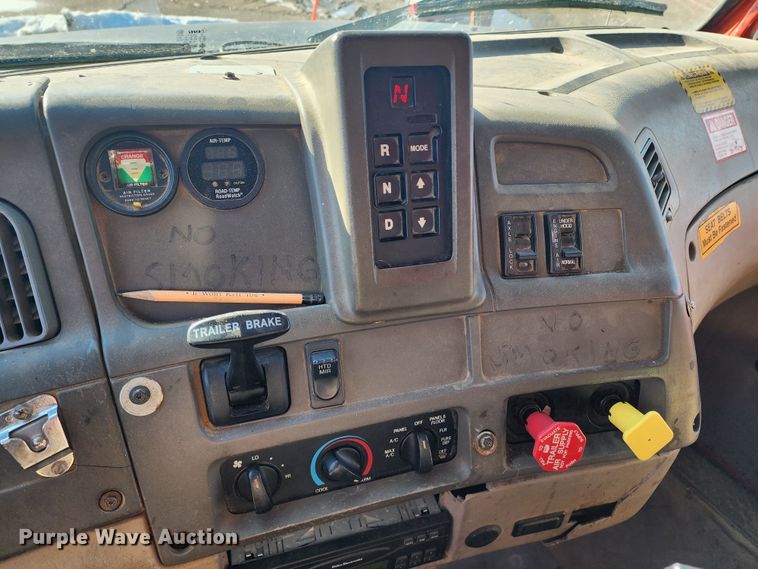 image for item LT9482 2003 Sterling LT7501  dump truck